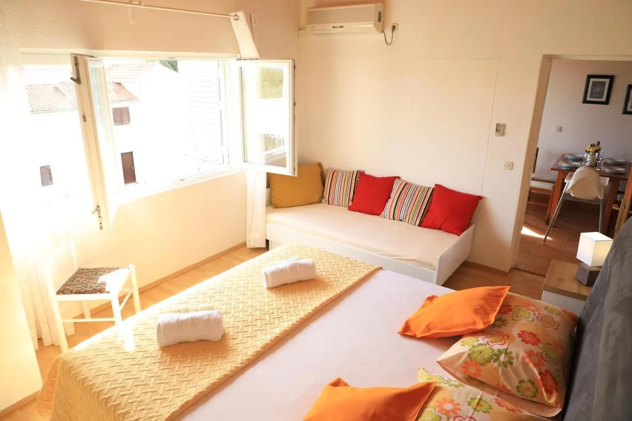 Apartmani Sarlija Pakostane Apartment