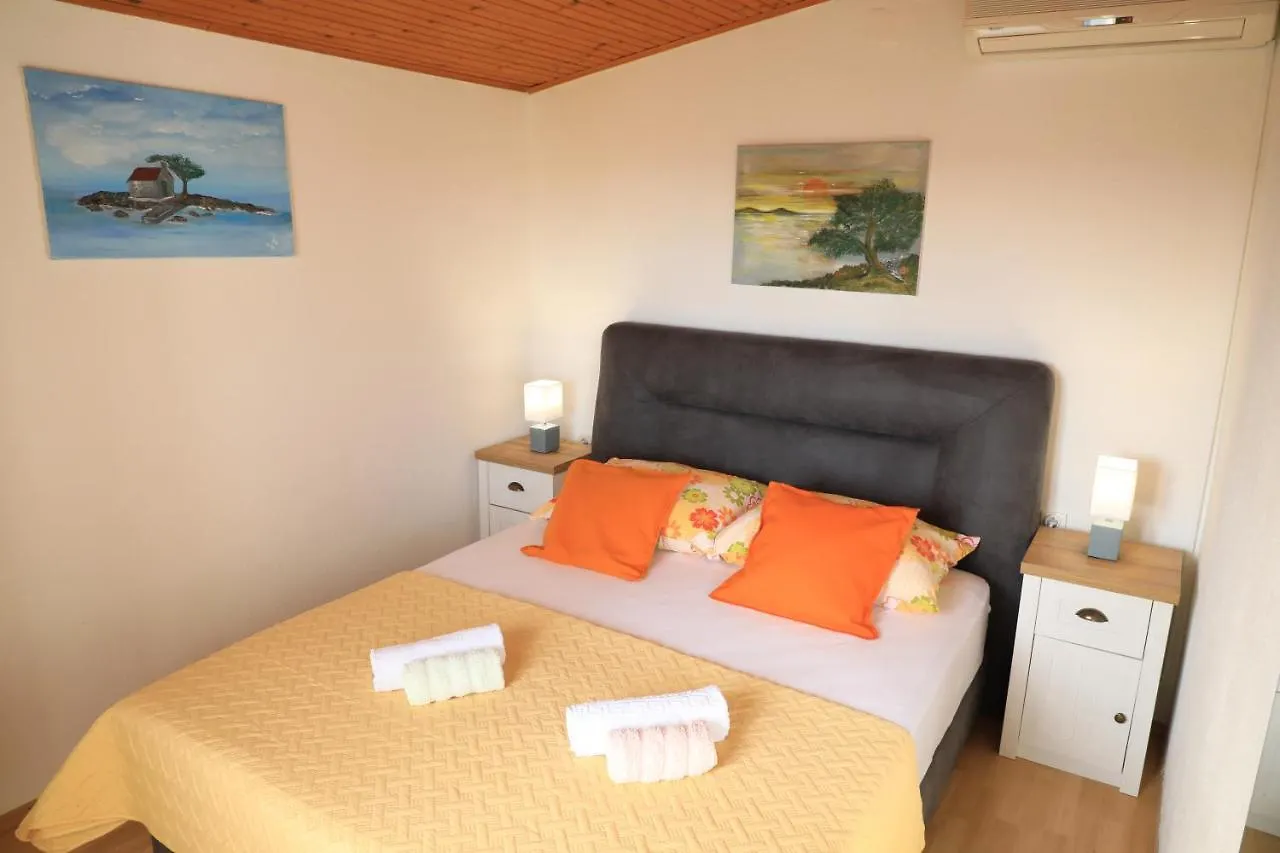 Apartmani Sarlija Pakostane